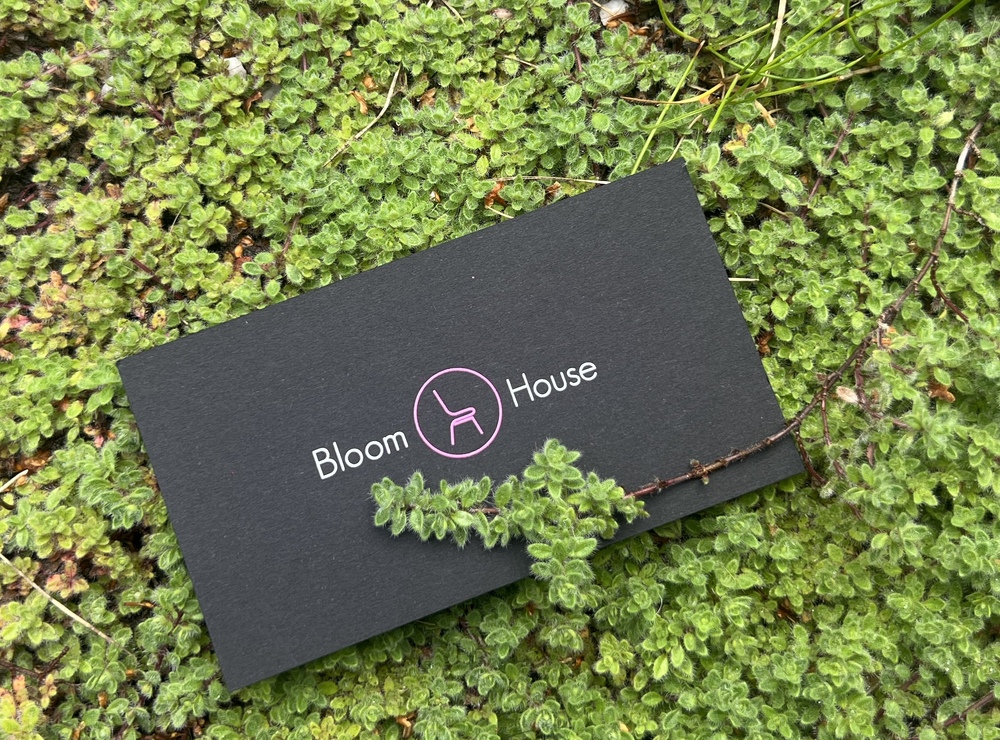 Bloom House kontaktai